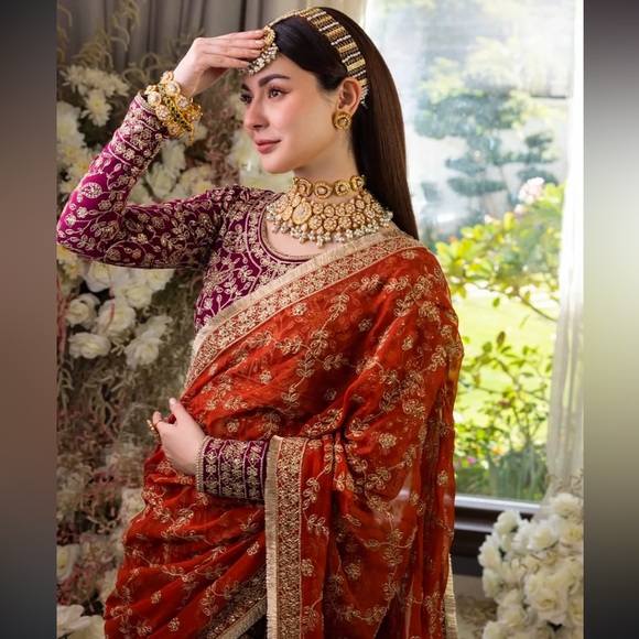 Asim Jofa Bridal Dress - Picture 5 of 17